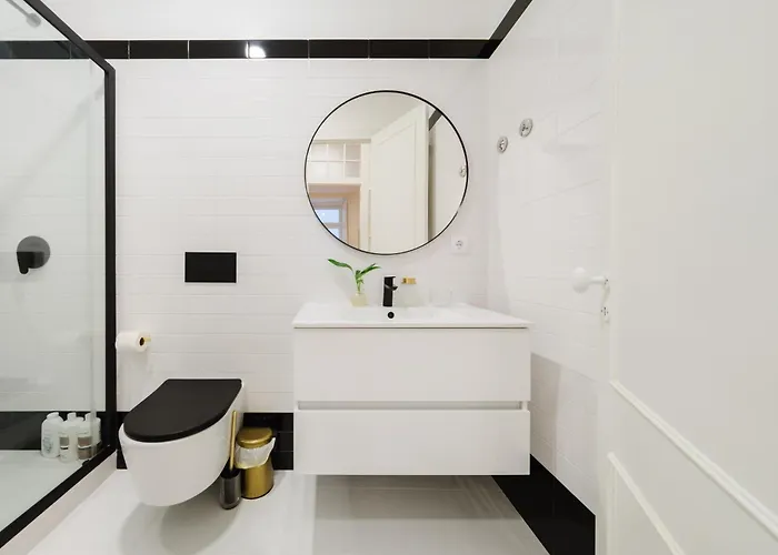 Heart Of Luxe For 10 דירה ליסבון