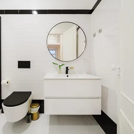 Heart Of Luxe For 10 Apartment Lisbon